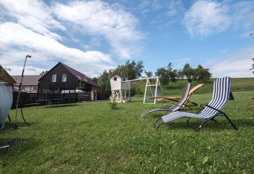 בית מלון כפרי Na Uboczu