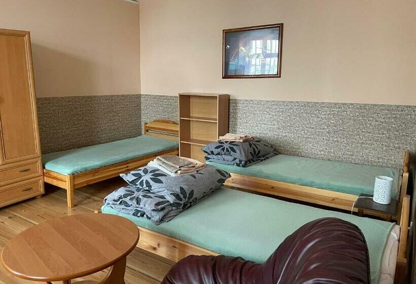 호텔 Agroturystyka Pod Wieżą