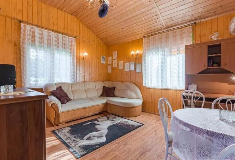 ホテル Agroturystyka Ranczo Na Mazurach