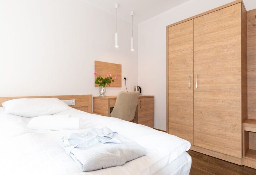 בית מלון כפרי Amber Port