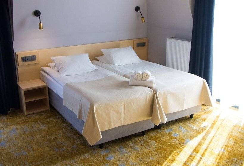 בית מלון כפרי Amber Port