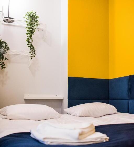 Капсульный Oтель Kapsuå‚y Bello Aparthostel