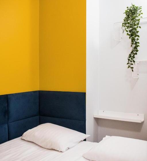 Капсульный Oтель Kapsuå‚y Bello Aparthostel