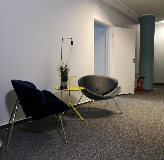 Капсульный Oтель Kapsuå‚y Bello Aparthostel