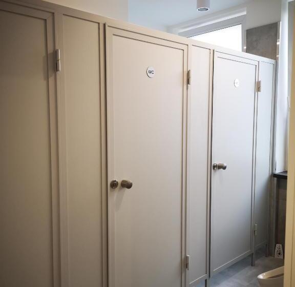 Капсульный Oтель Kapsuå‚y Bello Aparthostel