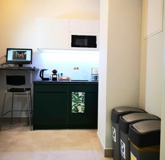 Капсульный Oтель Kapsuå‚y Bello Aparthostel