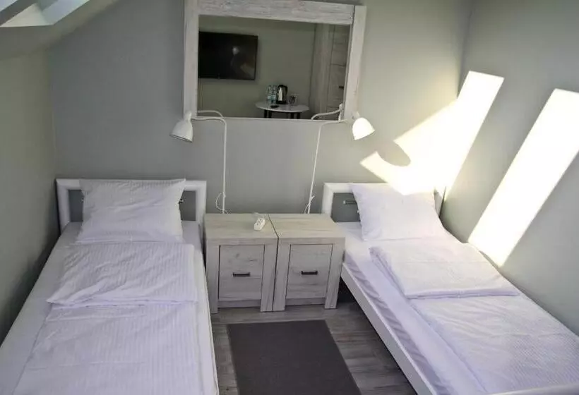 Motel Lunar