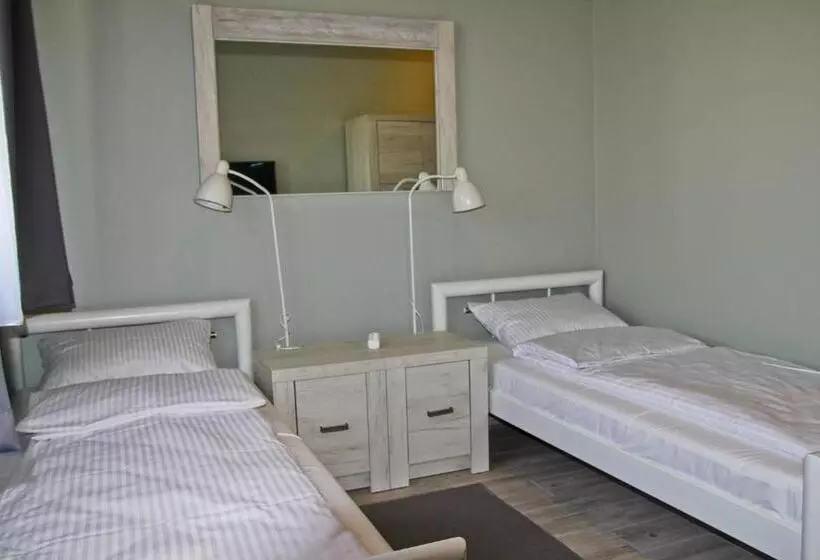 Motel Lunar