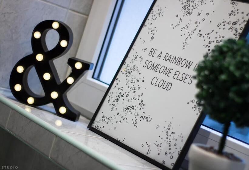 پانسیون Clicktheflat żurawia Street Apart Rooms