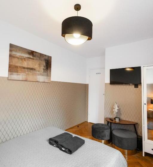 پانسیون Clicktheflat żurawia Street Apart Rooms