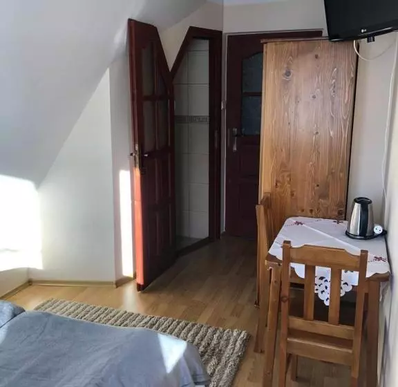 Majatalo Dom Wypoczynkowy U Kasi