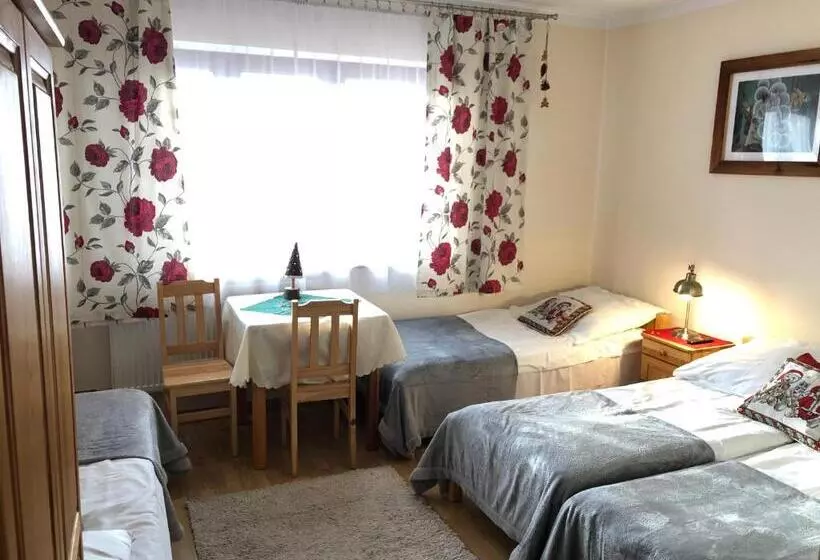 Majatalo Dom Wypoczynkowy U Kasi