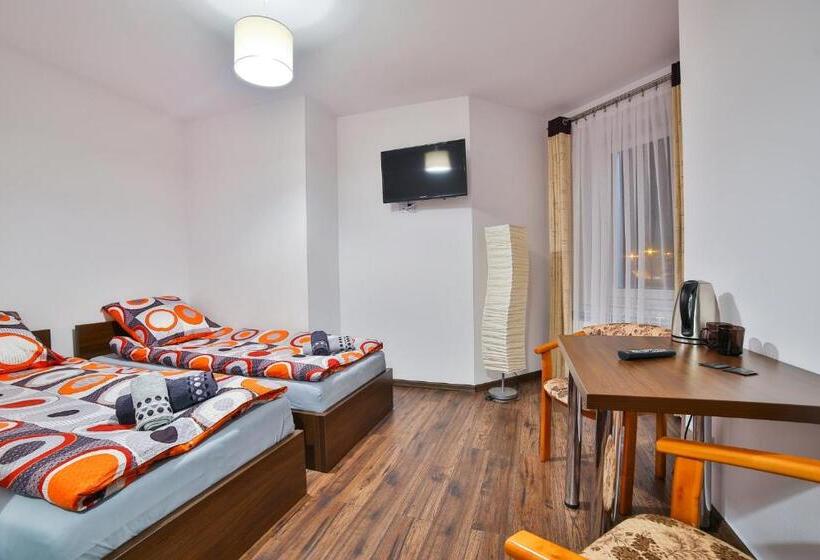 بنسيون Noclegi U Nawary