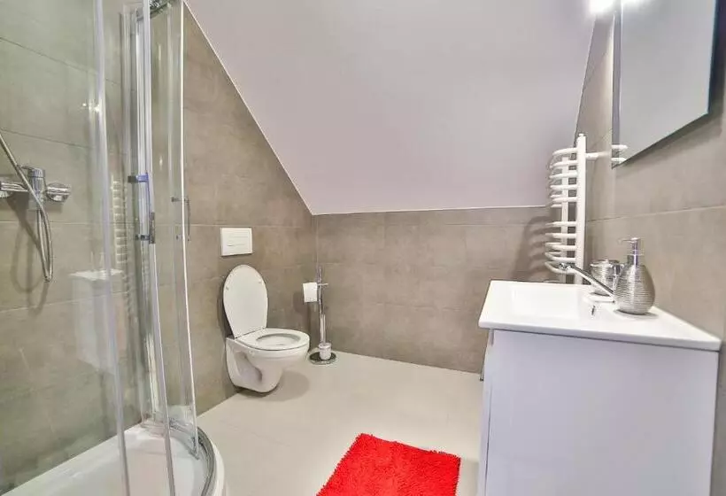 Majatalo Noclegi U Nawary