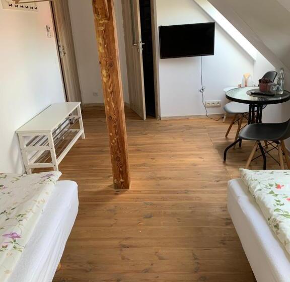 膳宿费 Willa Milonga