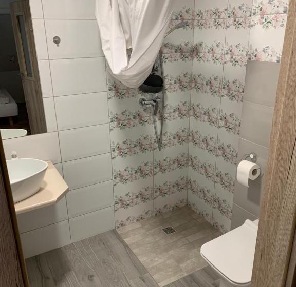 膳宿费 Willa Milonga