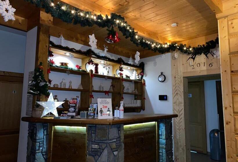 بنسيون Willa Na Borku