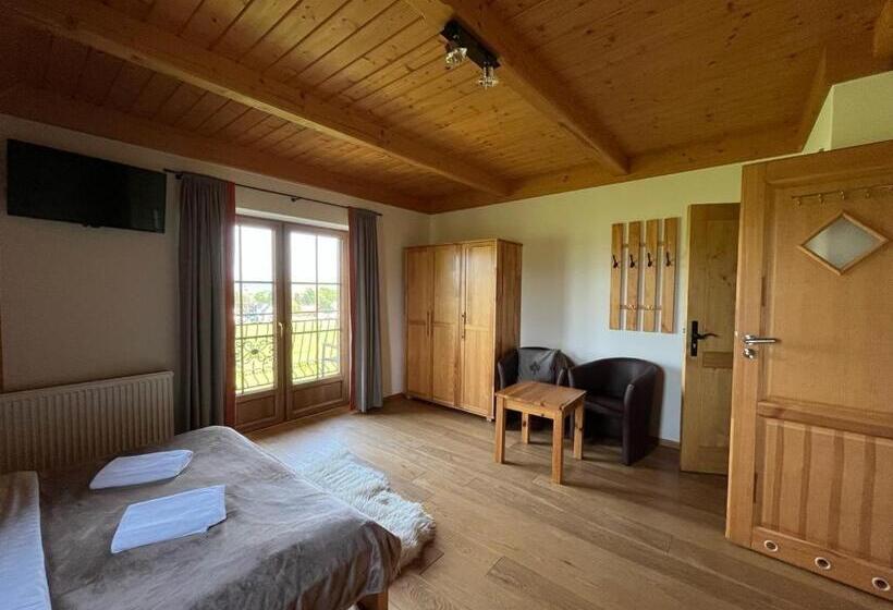 بنسيون Willa Na Borku