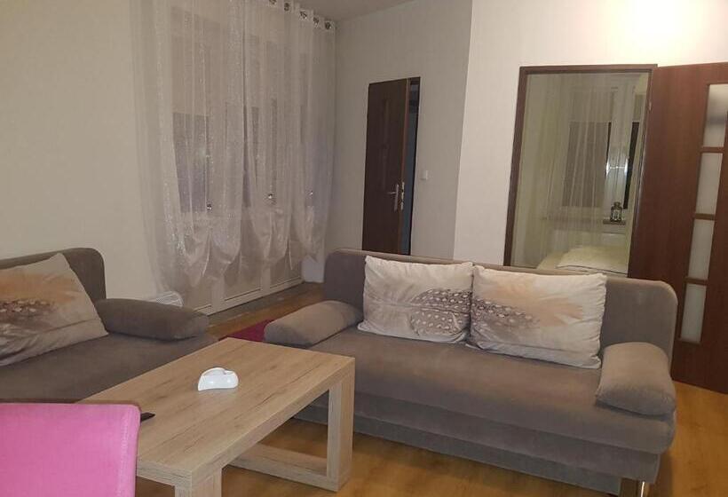 بنسيون Willa Nad Potokiem