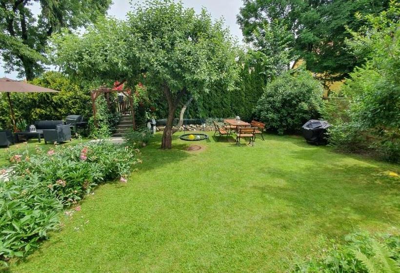 بنسيون Willa Nad Potokiem