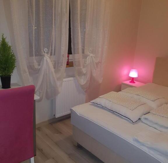 بنسيون Willa Nad Potokiem