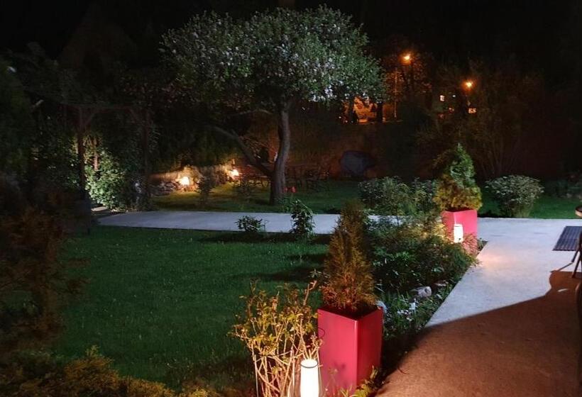 بنسيون Willa Nad Potokiem