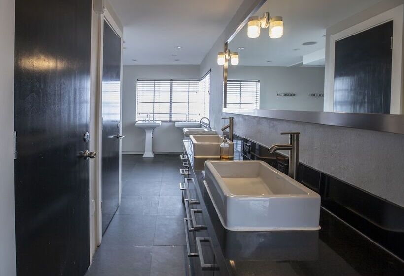 فندق صغير Posh South Beach