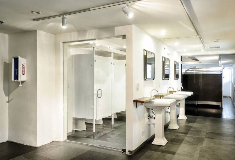 فندق صغير Posh South Beach