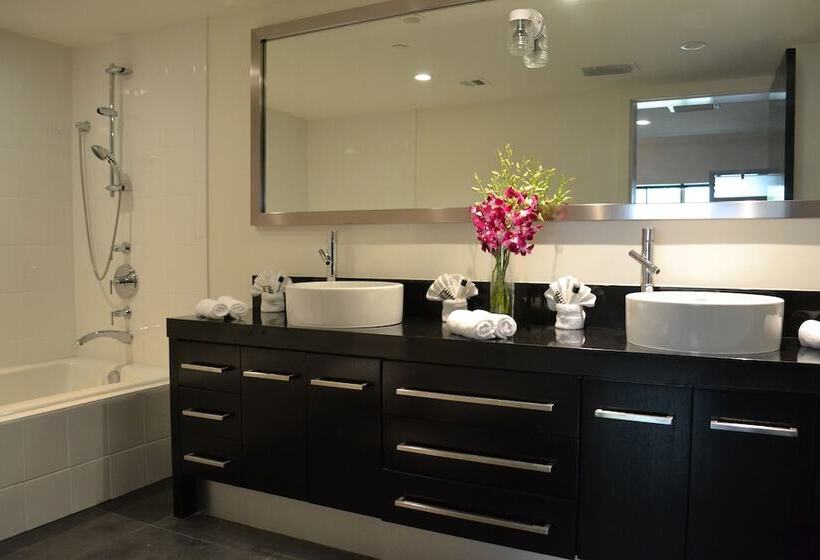 فندق صغير Posh South Beach