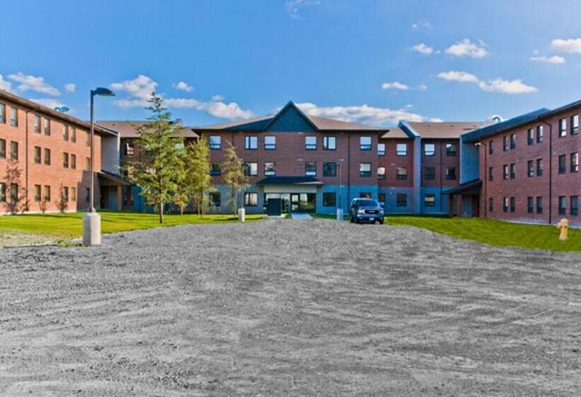 הוסטל Residence & Conference Centre   Sudbury North