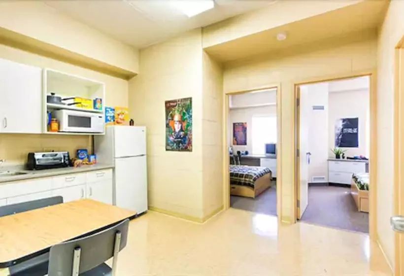 Общежитие Residence & Conference Centre   Sudbury North