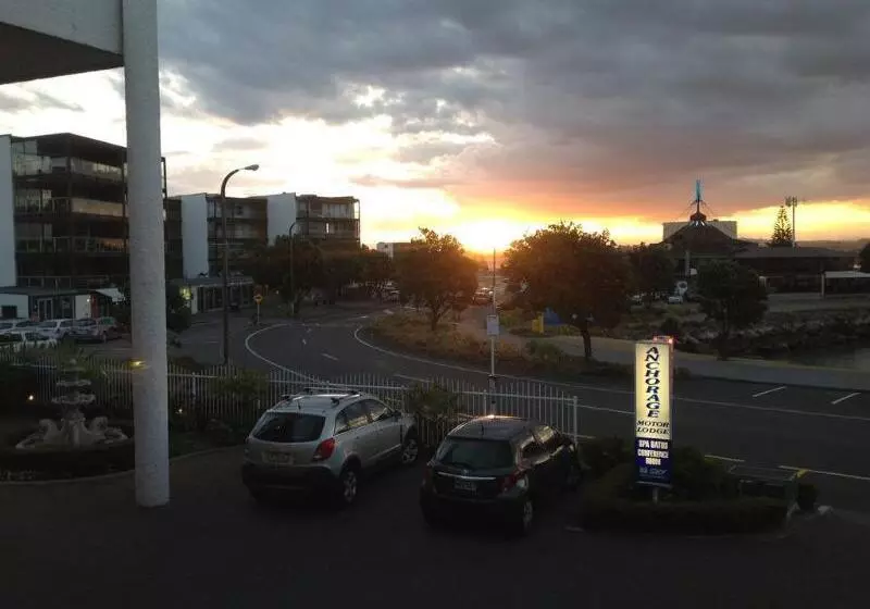 Anchorage Motor Lodge