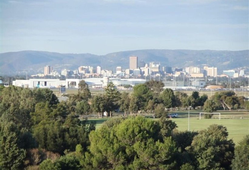 Arabella On West Apartments