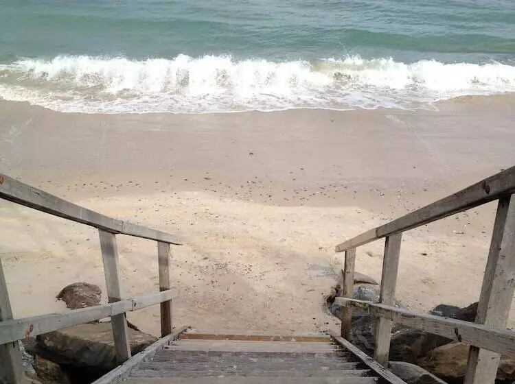 Arabella On West Apartments