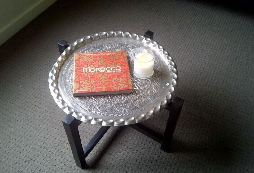 Arabella On West Apartments