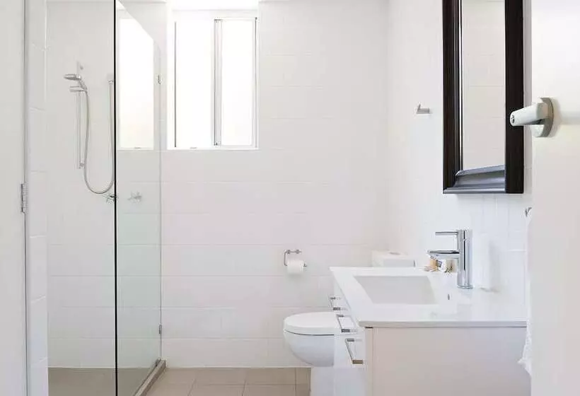 Arabella On West Apartments