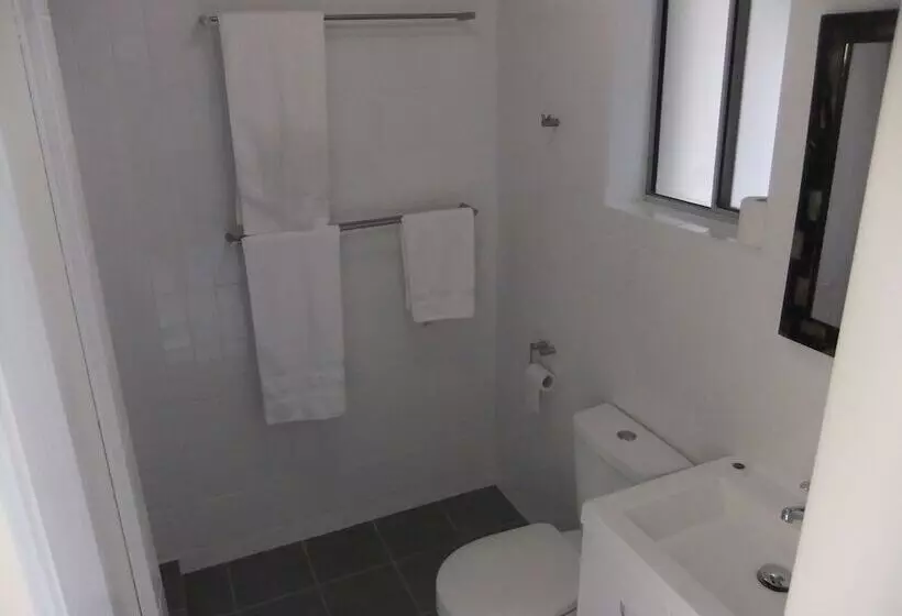 Arabella On West Apartments