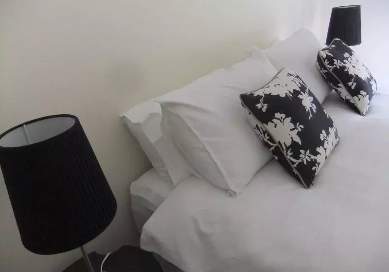 Arabella On West Apartments