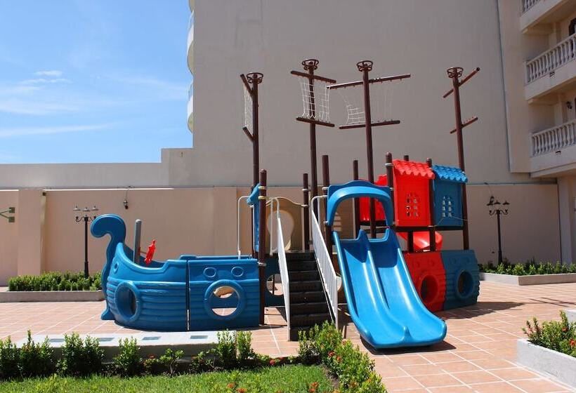 Astur Hotel & Residence