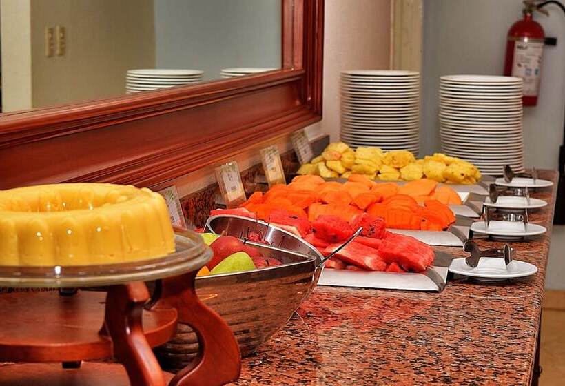 Astur Hotel & Residence