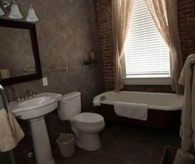 Bed and Breakfast Hamilton House Inn