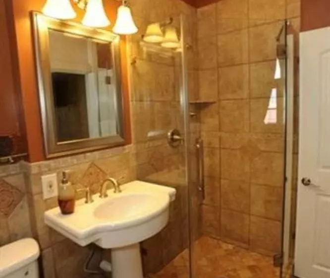 住宿加早餐 Hamilton House Inn