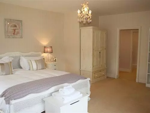 ベッドアンドブレックファースト The Salutation