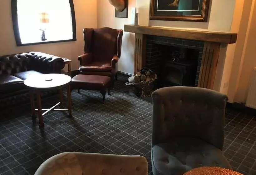 Отель Auldgirth Inn