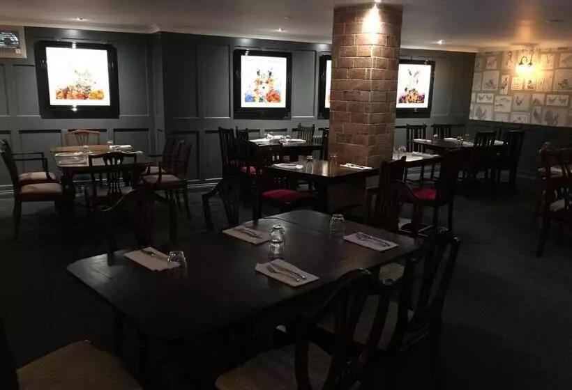 Отель Auldgirth Inn