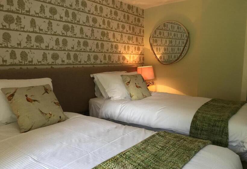 فندق Auldgirth Inn