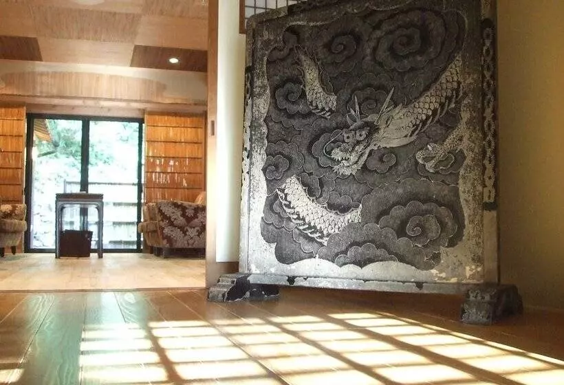 Hotelli Japanese Inn Yoshimizu