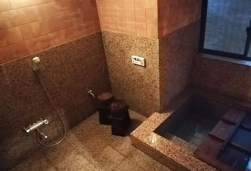 Hotelli Japanese Inn Yoshimizu