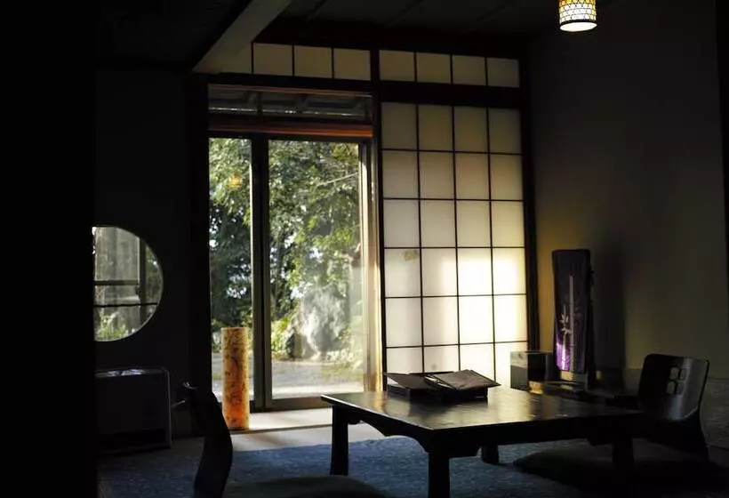 Hotelli Japanese Inn Yoshimizu