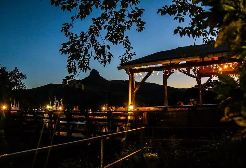 هتل Mantenga Lodge